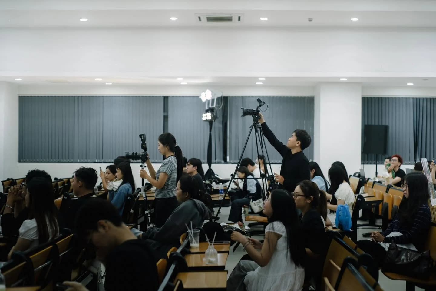 TALKSHOW WAIT VỀ NHÀ - Đại học FPT Cần Thơ – hình ảnh 2